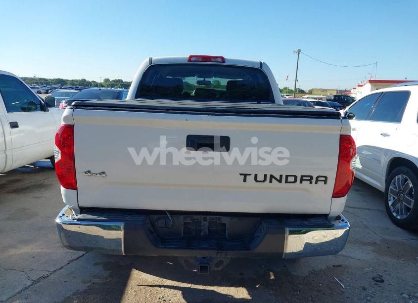 Photo 16 of 2017 Toyota Tundra SR5 5.7L V8 (VIN 5TFDW5F17HX647916)