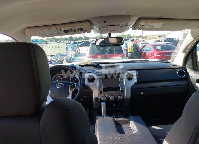 Photo 20 of 2017 Toyota Tundra SR5 5.7L V8 (VIN 5TFDW5F17HX647916)