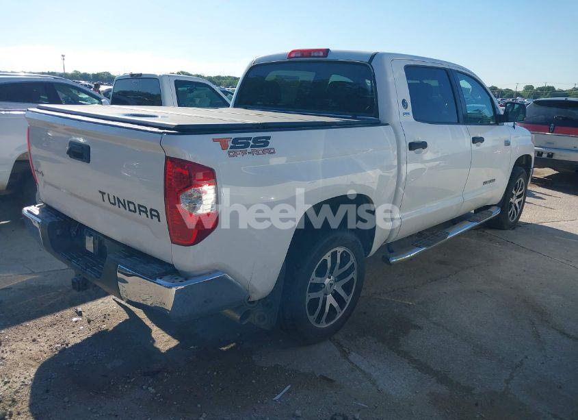 Photo 4 of 2017 Toyota Tundra SR5 5.7L V8 (VIN 5TFDW5F17HX647916)