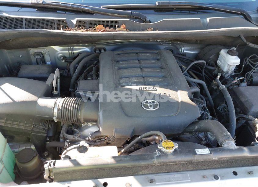 Photo 10 of 2017 Toyota Tundra SR5 5.7L V8 (VIN 5TFDW5F17HX672296)