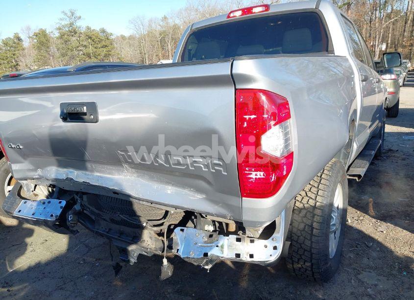 Photo 17 of 2017 Toyota Tundra SR5 5.7L V8 (VIN 5TFDW5F17HX672296)