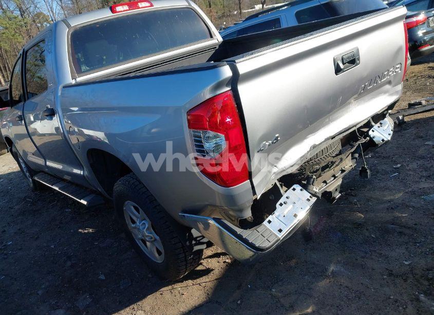 Photo 3 of 2017 Toyota Tundra SR5 5.7L V8 (VIN 5TFDW5F17HX672296)