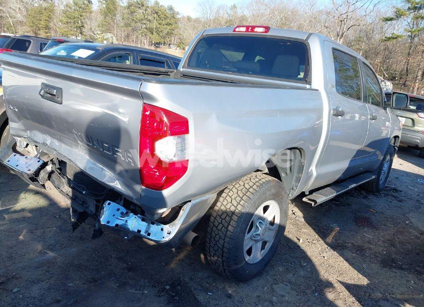 Photo 4 of 2017 Toyota Tundra SR5 5.7L V8 (VIN 5TFDW5F17HX672296)