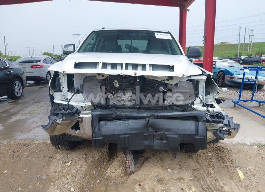 Photo 12 of 2018 Toyota Tundra SR5 5.7L V8 (VIN 5TFDW5F17JX705271)