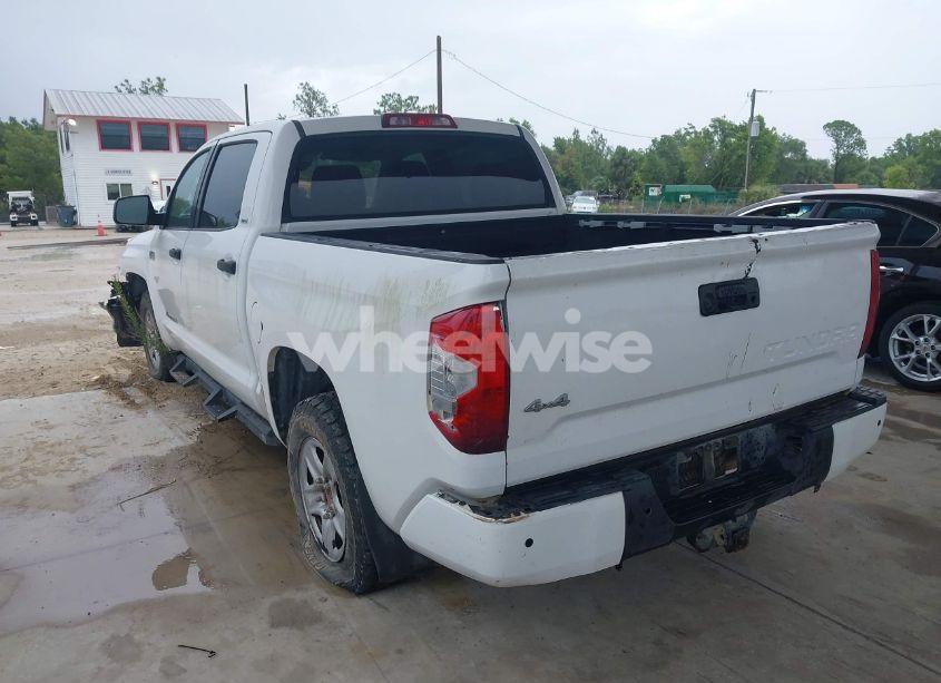 Photo 3 of 2018 Toyota Tundra SR5 5.7L V8 (VIN 5TFDW5F17JX705271)