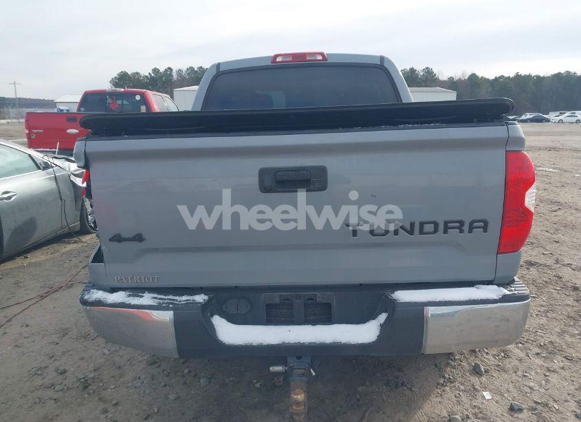 Photo 17 of 2018 Toyota Tundra SR5 5.7L V8 (VIN 5TFDW5F17JX772260)