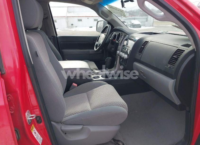 Photo 5 of 2010 Toyota Tundra GRADE 5.7L V8 (VIN 5TFDW5F18AX124457)