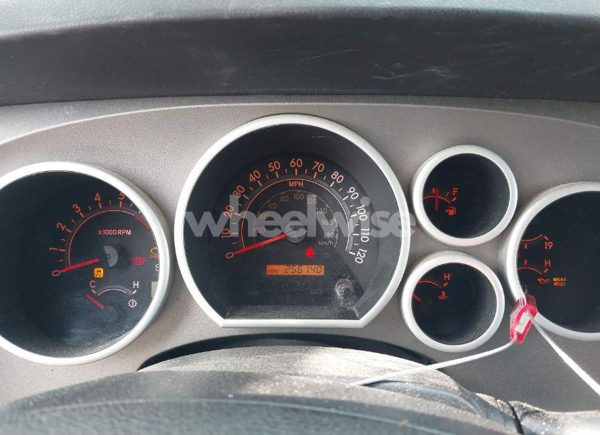 Photo 7 of 2010 Toyota Tundra GRADE 5.7L V8 (VIN 5TFDW5F18AX124457)