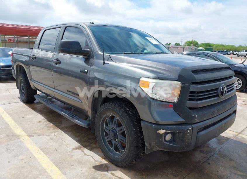 2015 Toyota Tundra SR5 5.7L V8 (VIN 5TFDW5F18FX482729) main photo
