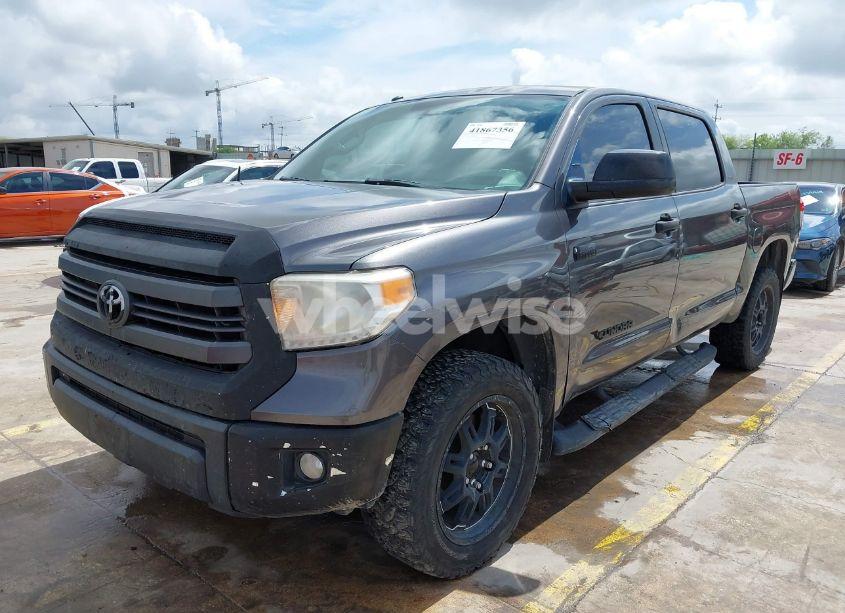 Photo 2 of 2015 Toyota Tundra SR5 5.7L V8 (VIN 5TFDW5F18FX482729)