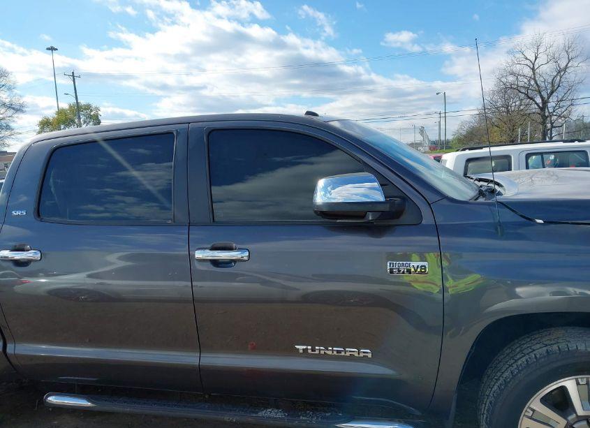 Photo 13 of 2016 Toyota Tundra SR5 5.7L V8 (VIN 5TFDW5F18GX541294)