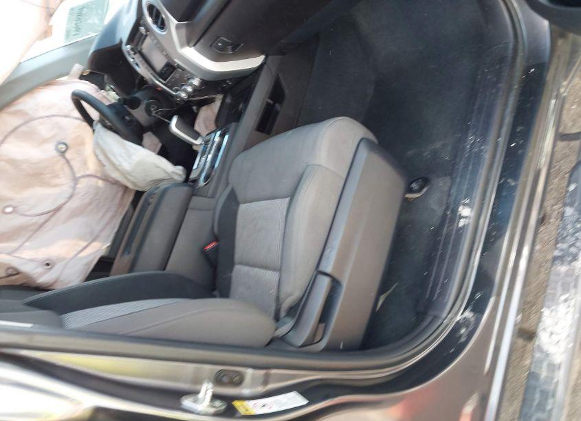 Photo 5 of 2016 Toyota Tundra SR5 5.7L V8 (VIN 5TFDW5F18GX541294)