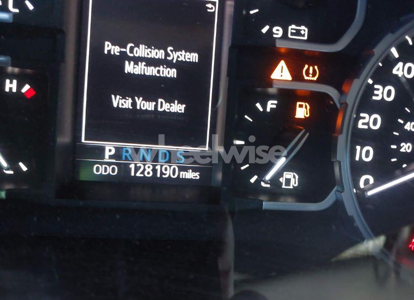 Photo 15 of 2018 Toyota Tundra SR5 5.7L V8 (VIN 5TFDW5F18JX747514)