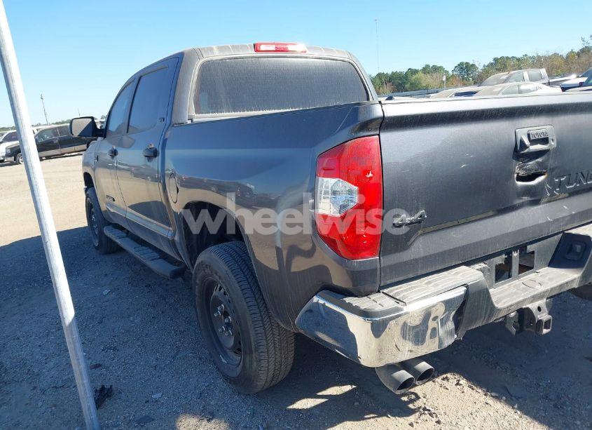 Photo 3 of 2018 Toyota Tundra SR5 5.7L V8 (VIN 5TFDW5F18JX747514)