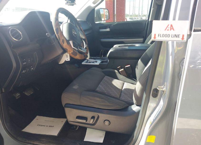 Photo 6 of 2019 Toyota Tundra SR5 5.7L V8 (VIN 5TFDW5F18KX787366)