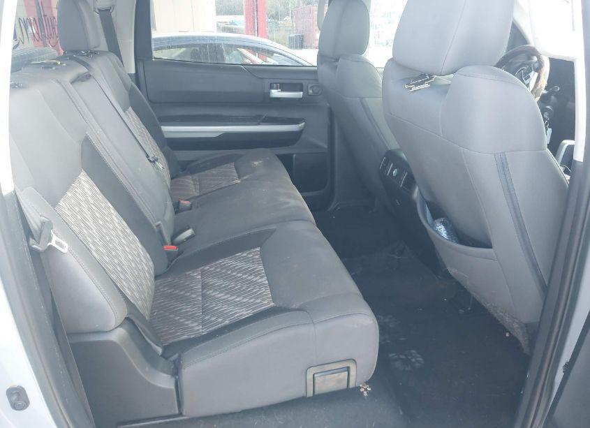 Photo 8 of 2019 Toyota Tundra SR5 5.7L V8 (VIN 5TFDW5F18KX787366)