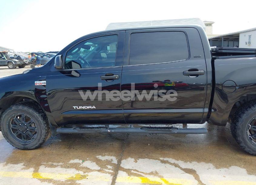 Photo 15 of 2013 Toyota Tundra GRADE 5.7L V8 (VIN 5TFDW5F19DX290264)