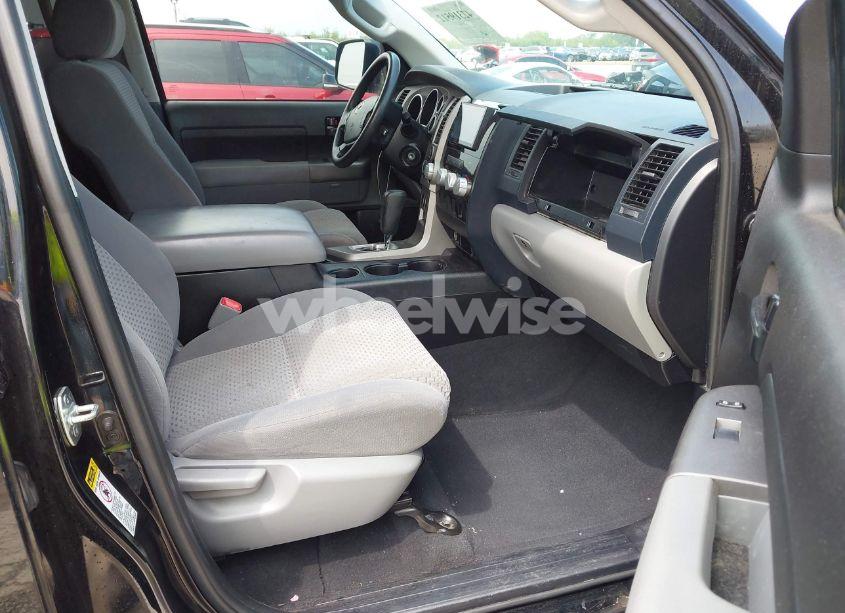 Photo 5 of 2013 Toyota Tundra GRADE 5.7L V8 (VIN 5TFDW5F19DX290264)