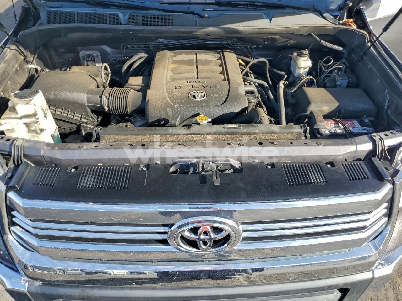 Photo 11 of 2017 TOYOTA TUNDRA CREWMAX SR5 (VIN 5TFDW5F19HX624377)