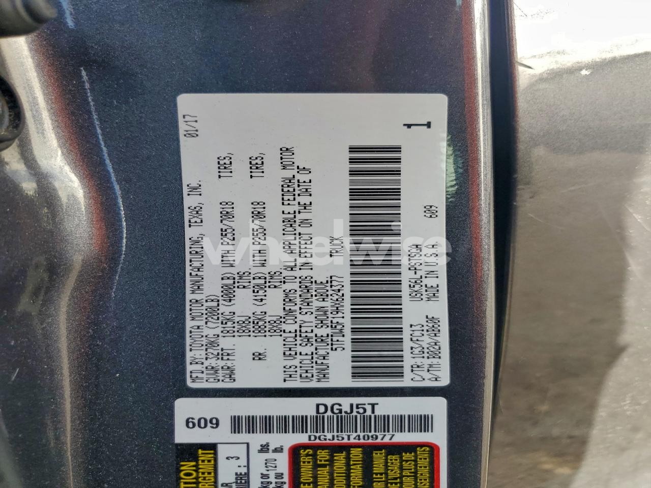 Photo 12 of 2017 TOYOTA TUNDRA CREWMAX SR5 (VIN 5TFDW5F19HX624377)