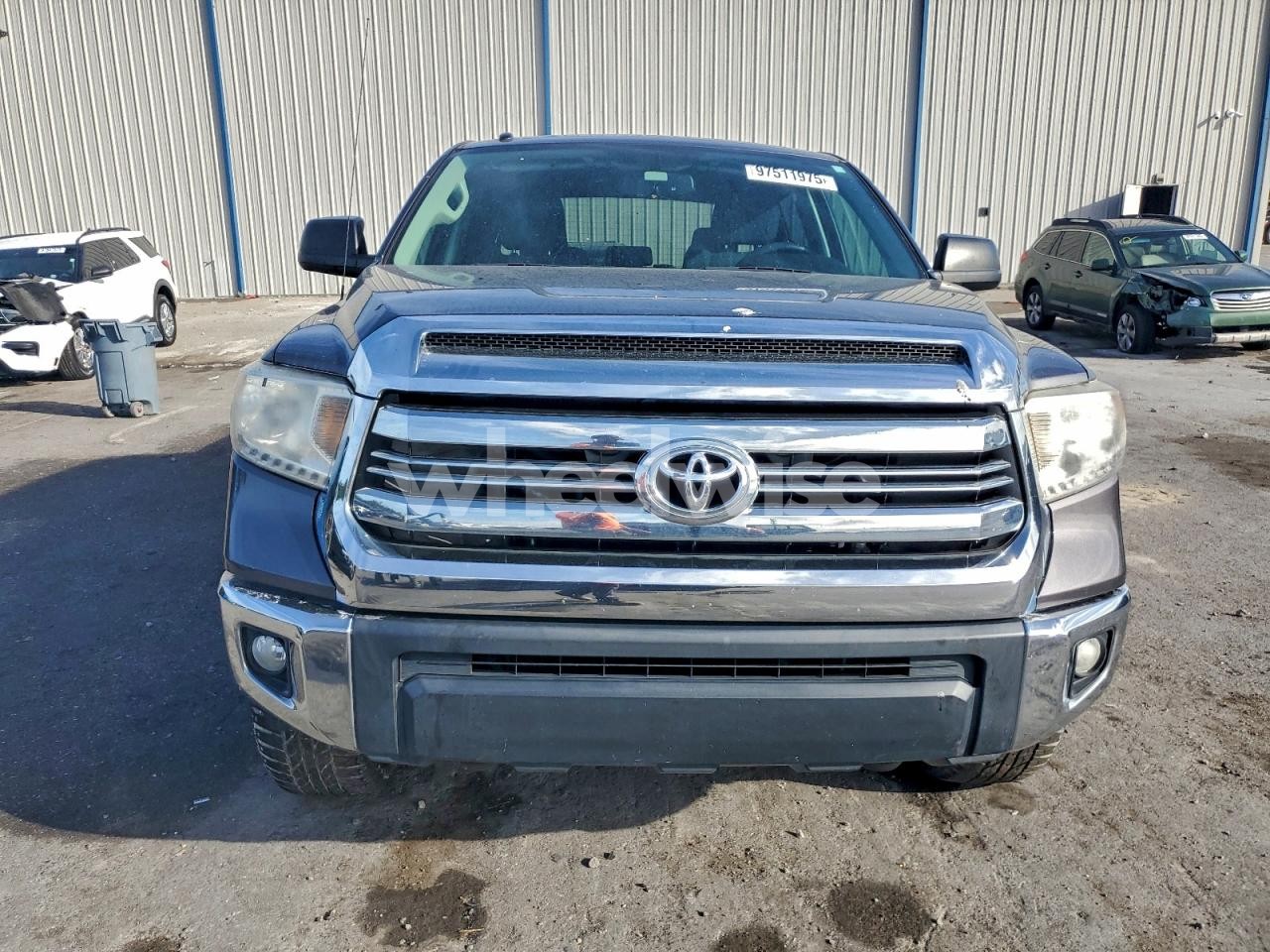 Photo 5 of 2017 TOYOTA TUNDRA CREWMAX SR5 (VIN 5TFDW5F19HX624377)