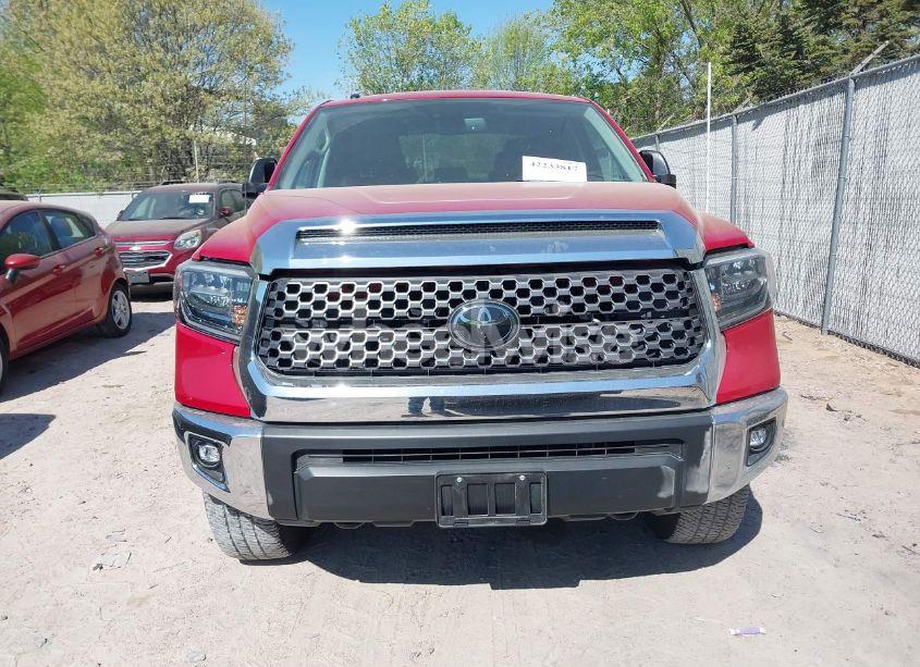 Photo 12 of 2018 Toyota Tundra SR5 5.7L V8 (VIN 5TFDW5F19JX749093)