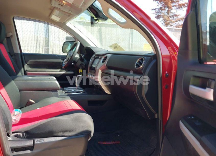 Photo 5 of 2018 Toyota Tundra SR5 5.7L V8 (VIN 5TFDW5F19JX749093)