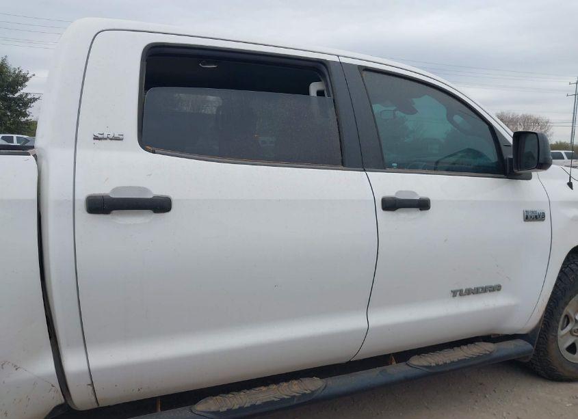 Photo 14 of 2018 Toyota Tundra SR5 5.7L V8 (VIN 5TFDW5F19JX770994)