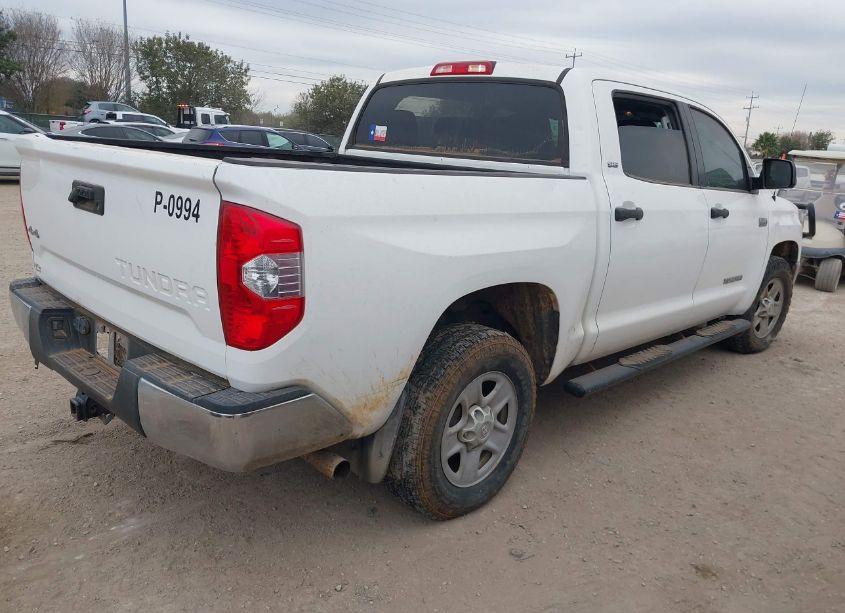 Photo 4 of 2018 Toyota Tundra SR5 5.7L V8 (VIN 5TFDW5F19JX770994)