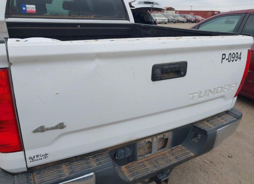 Photo 6 of 2018 Toyota Tundra SR5 5.7L V8 (VIN 5TFDW5F19JX770994)