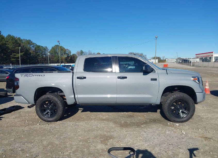 Photo 13 of 2017 Toyota Tundra TRD PRO 5.7L V8 (VIN 5TFDW5F1XHX594287)