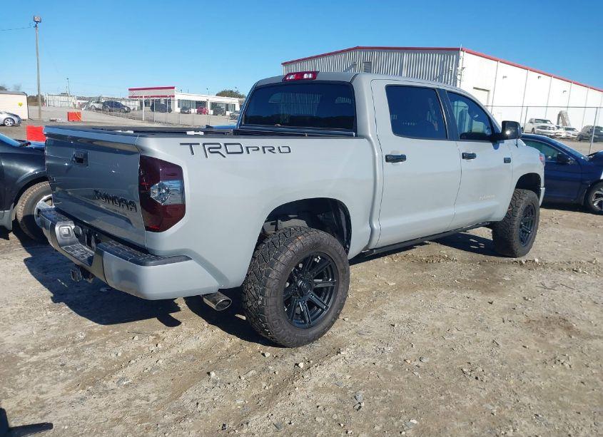 Photo 4 of 2017 Toyota Tundra TRD PRO 5.7L V8 (VIN 5TFDW5F1XHX594287)