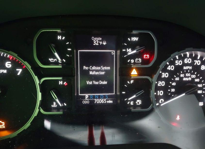 Photo 15 of 2018 Toyota Tundra SR5 5.7L V8 (VIN 5TFDW5F1XJX732688)