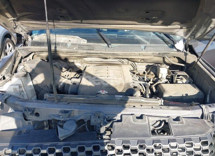 Photo 10 of 2019 Toyota Tundra SR5 5.7L V8 (VIN 5TFDW5F1XKX824143)