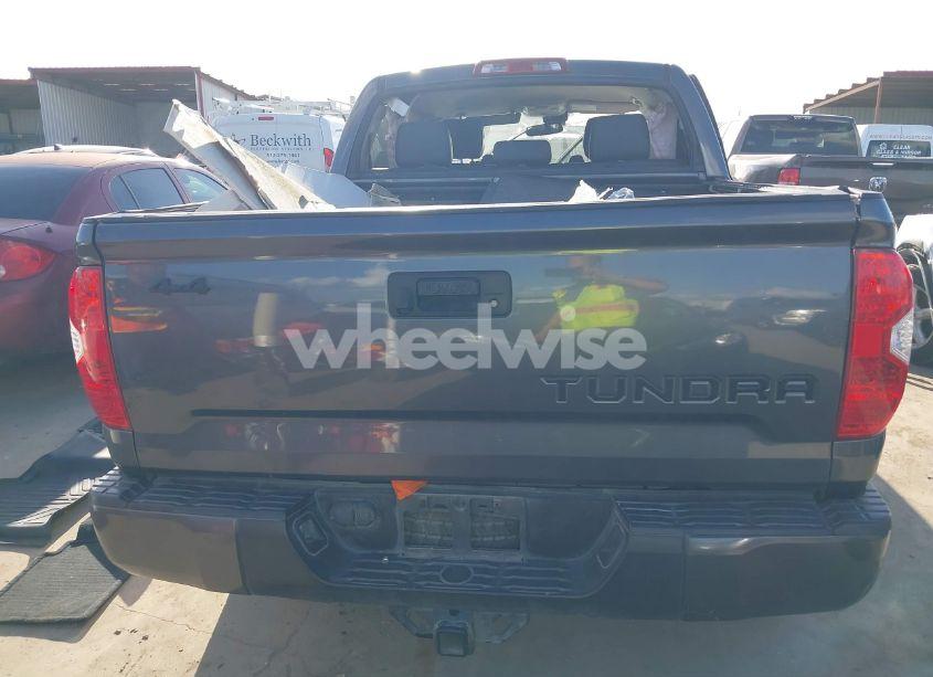 Photo 16 of 2019 Toyota Tundra SR5 5.7L V8 (VIN 5TFDW5F1XKX824143)