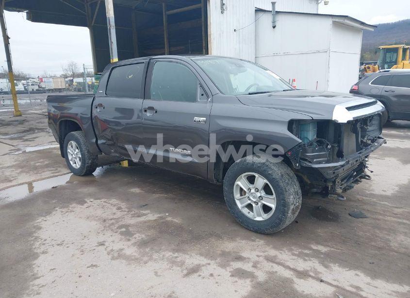 2020 Toyota Tundra SR5 (VIN 5TFDY5F10LX941225) main photo