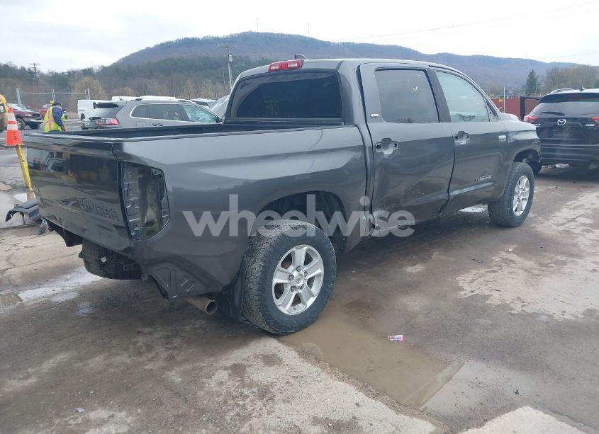 Photo 4 of 2020 Toyota Tundra SR5 (VIN 5TFDY5F10LX941225)