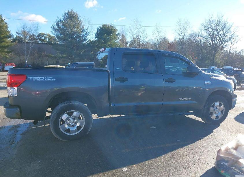 Photo 13 of 2011 Toyota Tundra GRADE 5.7L V8 (VIN 5TFDY5F11BX206011)
