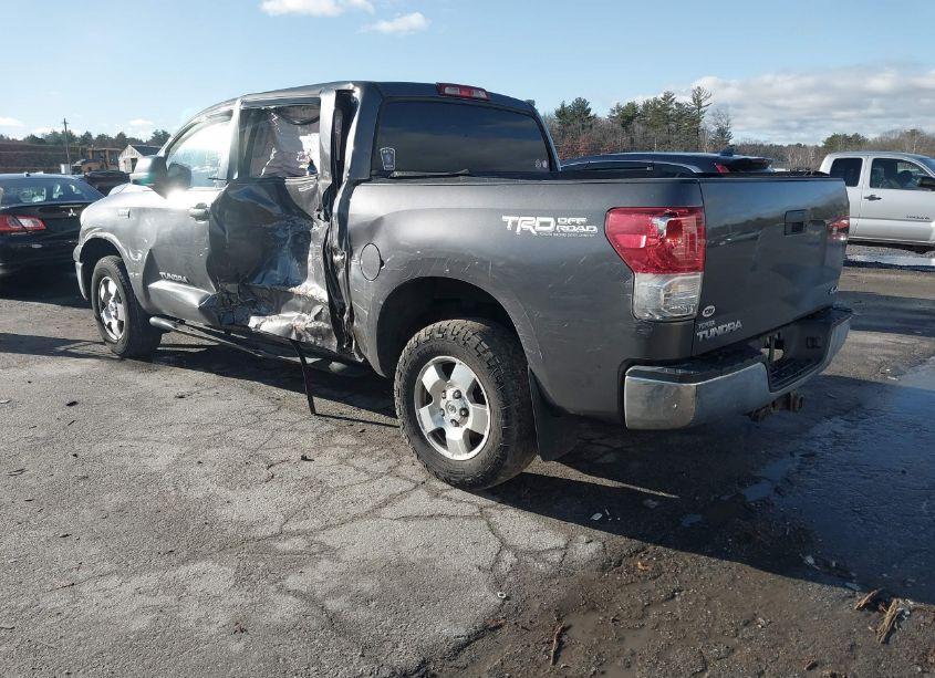 Photo 3 of 2011 Toyota Tundra GRADE 5.7L V8 (VIN 5TFDY5F11BX206011)