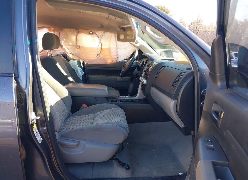 Photo 5 of 2011 Toyota Tundra GRADE 5.7L V8 (VIN 5TFDY5F11BX206011)