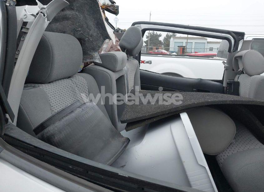 Photo 8 of 2012 Toyota Tundra GRADE 5.7L V8 (VIN 5TFDY5F11CX252634)