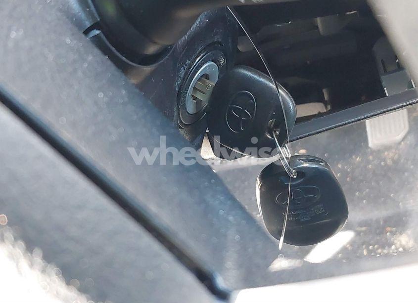 Photo 11 of 2015 Toyota Tundra SR5 5.7L V8 (VIN 5TFDY5F11FX450165)