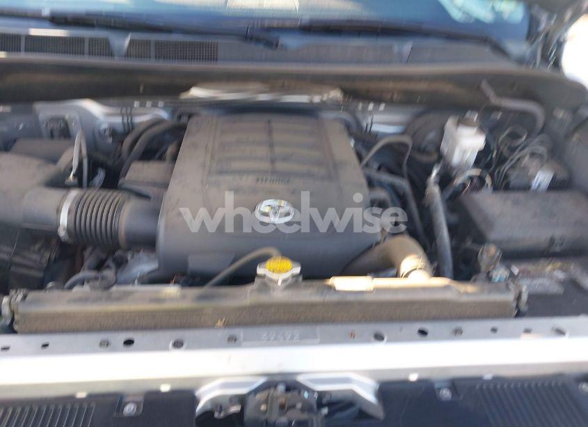 Photo 10 of 2017 Toyota Tundra SR5 5.7L V8 (VIN 5TFDY5F11HX642737)