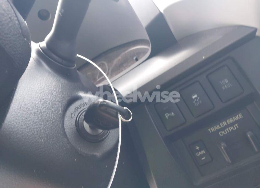 Photo 11 of 2018 Toyota Tundra SR5 5.7L V8 (VIN 5TFDY5F11JX711772)