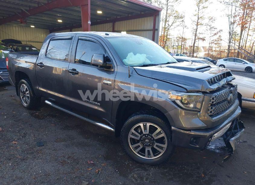 2019 Toyota Tundra SR5 5.7L V8 (VIN 5TFDY5F11KX867182) main photo