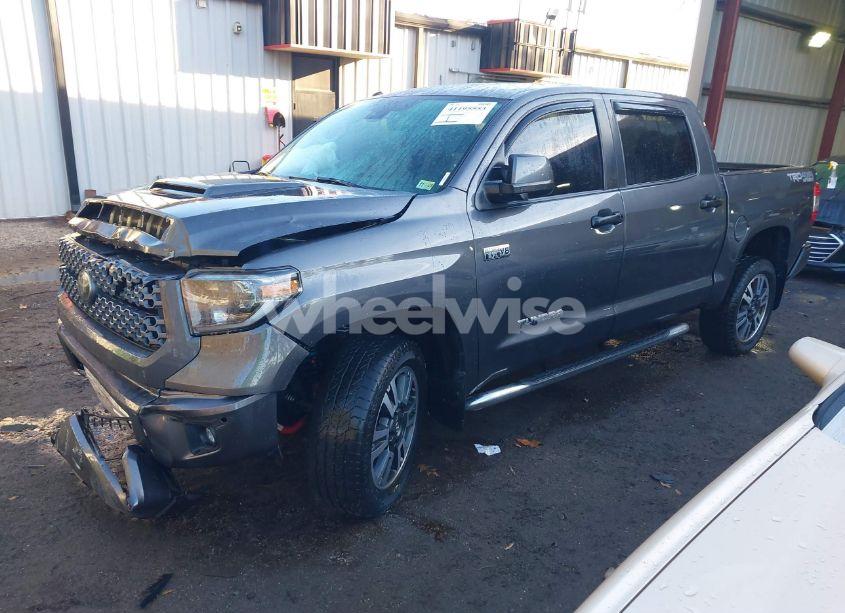 Photo 2 of 2019 Toyota Tundra SR5 5.7L V8 (VIN 5TFDY5F11KX867182)