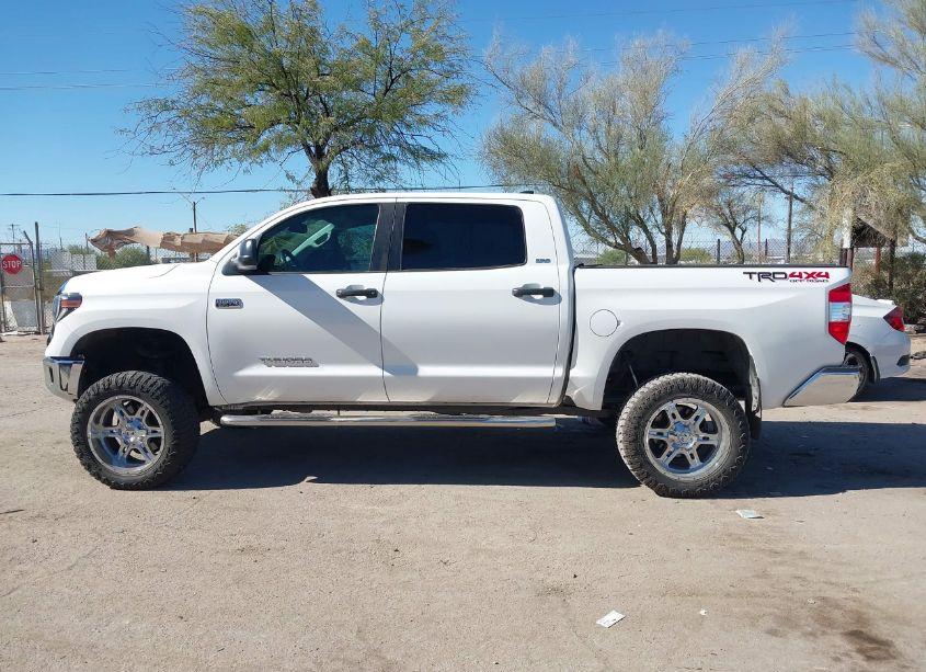 Photo 14 of 2020 Toyota Tundra SR5 (VIN 5TFDY5F11LX884050)