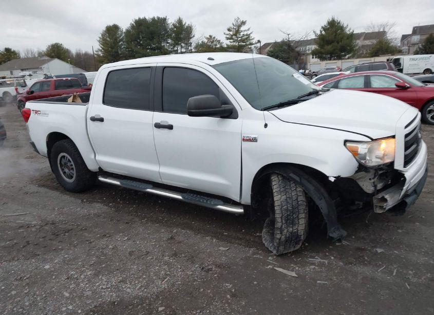 2012 Toyota Tundra CREWMAX SR5 (VIN 5TFDY5F12CX219495) main photo