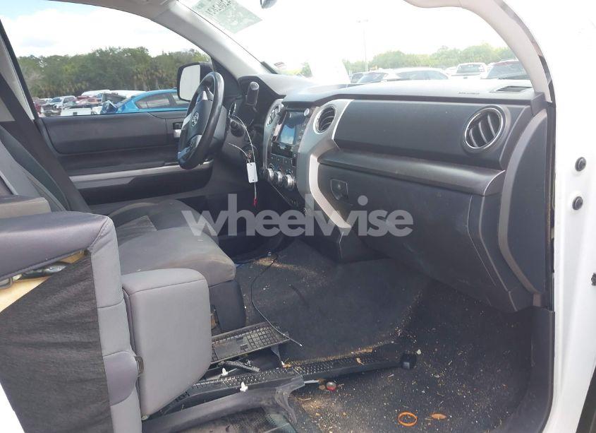 Photo 5 of 2020 Toyota Tundra SR5 (VIN 5TFDY5F12LX903270)