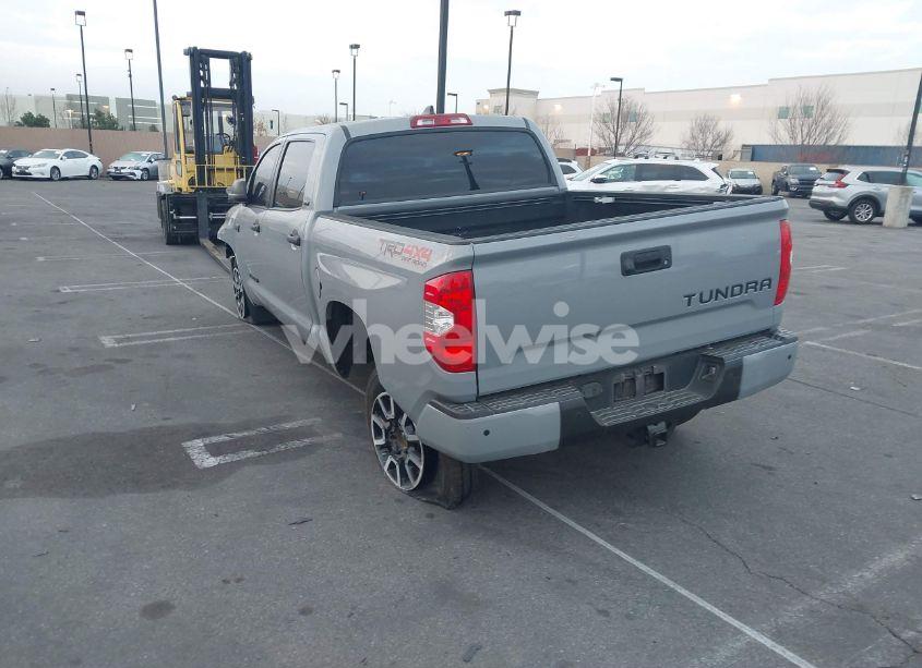 Photo 3 of 2020 Toyota Tundra CREWMAX SR5/CREWMAX TRD PRO (VIN 5TFDY5F12LX904421)